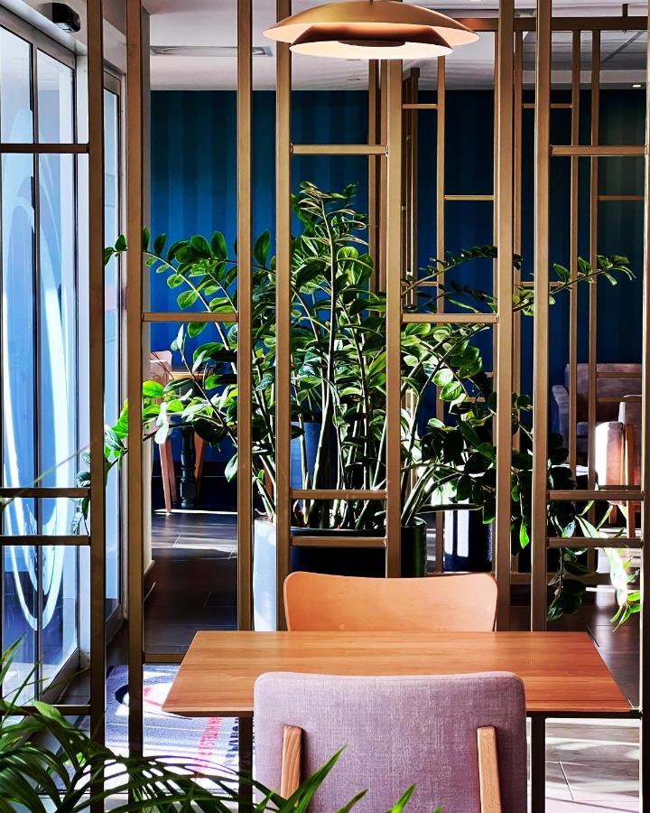 The Originals City, Hotel Ecoparc, Montpellier Est Сент-Онес Экстерьер фото