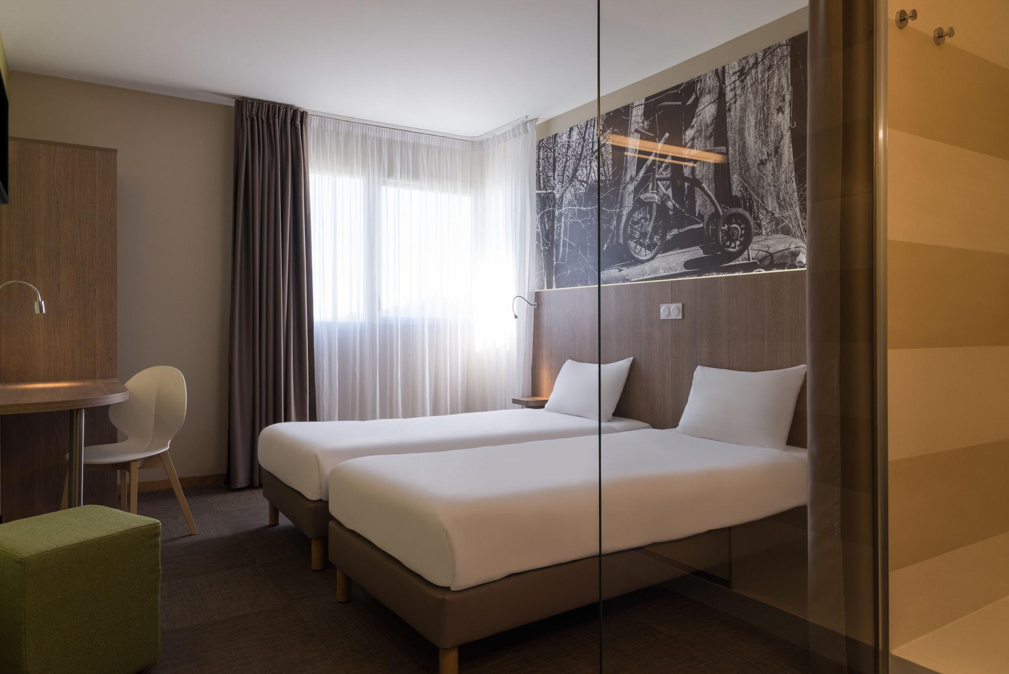 The Originals City, Hotel Ecoparc, Montpellier Est Сент-Онес Экстерьер фото