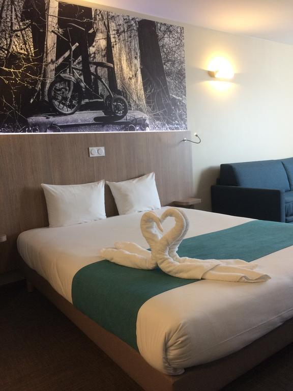 The Originals City, Hotel Ecoparc, Montpellier Est Сент-Онес Экстерьер фото