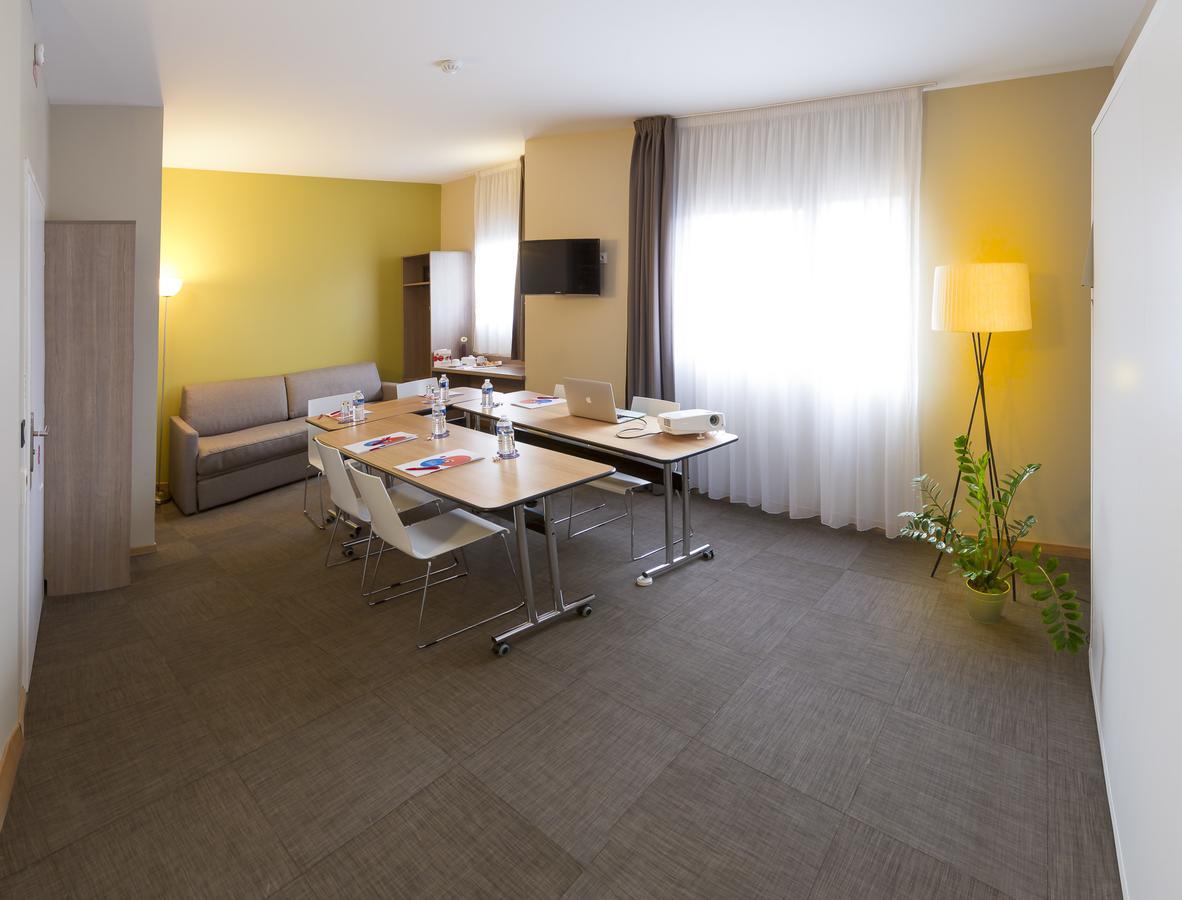 The Originals City, Hotel Ecoparc, Montpellier Est Сент-Онес Экстерьер фото
